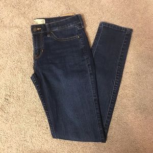 Hollister dark wash super skinny jeans